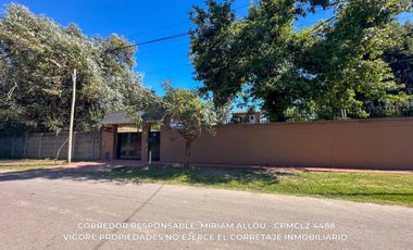 Casa quinta en venta de 179m2 ubicado en Monte Grande