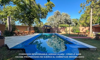 Casa quinta en venta de 179m2 ubicado en Monte Grande