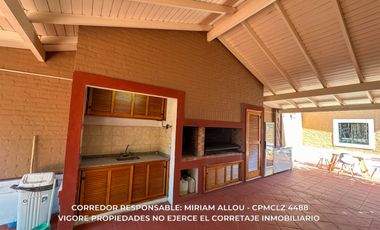 Casa quinta en venta de 179m2 ubicado en Monte Grande