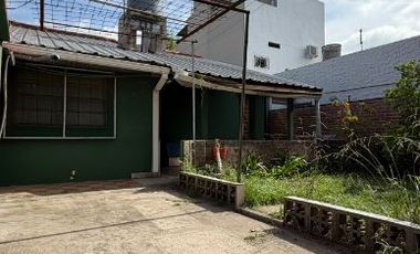 Casa PH en venta en Remedios de Escalada Oeste