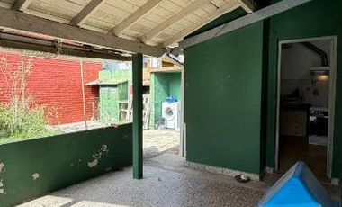 Casa PH en venta en Remedios de Escalada Oeste