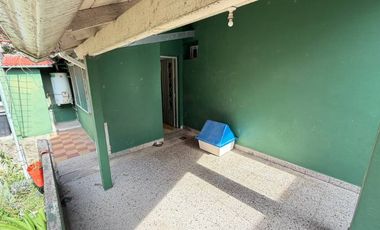Casa PH en venta en Remedios de Escalada Oeste