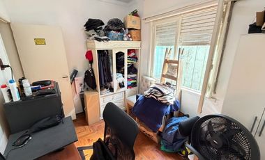 Casa PH en venta en Remedios de Escalada Oeste