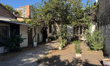 Casa en Arriendo en Barrio Italia cercano a metro Monseñor Yzaguirre