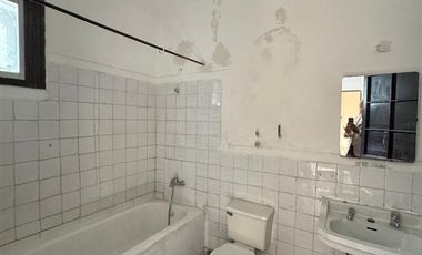 Casa en Arriendo en Barrio Italia cercano a metro Monseñor Yzaguirre