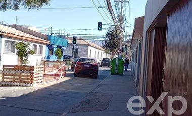 Casa en Venta en calle vicuña mackena con atacama