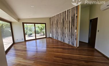 Casa en Venta en LA MEJOR OPCION DE COMPRA y/o ARRIENDO EN HACIENDA CHACABUCO