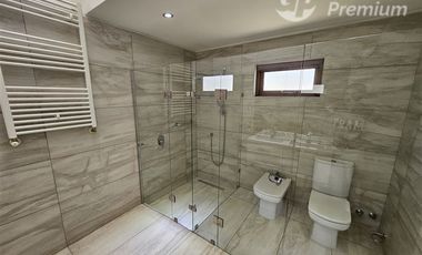 Casa en Venta en LA MEJOR OPCION DE COMPRA y/o ARRIENDO EN HACIENDA CHACABUCO