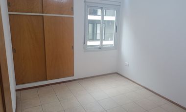 Alquiler Departamento 1 dormitorio A/A con balcón z/Buen Pastor.