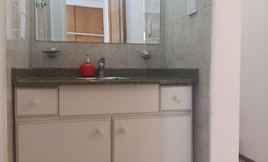 Alquiler Departamento 1 dormitorio A/A con balcón z/Buen Pastor.
