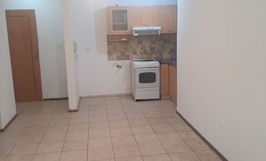 Alquiler Departamento 1 dormitorio A/A con balcón z/Buen Pastor.