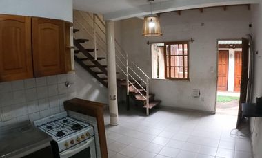 Excelente PH tipo Duplex 2 amb con patio