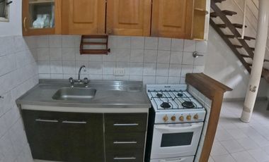 Excelente PH tipo Duplex 2 amb con patio