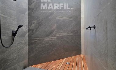 Venta de increíble Residen de 4 Recámaras y alberca en Ciudad Guzmán
