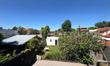 VENTA CASA MULTIFAMILIAR CON ENTRADAS INDEPENDIENTES, PATIO / PARQUE - VILLA ADELINA