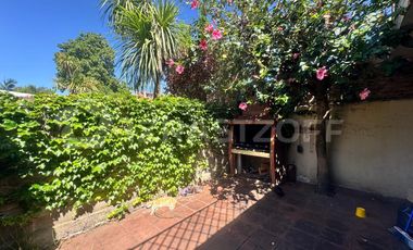 VENTA CASA MULTIFAMILIAR CON ENTRADAS INDEPENDIENTES, PATIO / PARQUE - VILLA ADELINA
