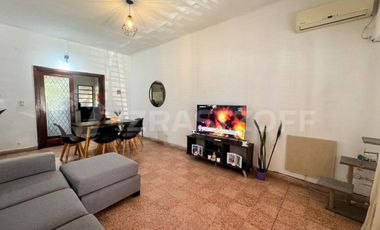 VENTA CASA MULTIFAMILIAR CON ENTRADAS INDEPENDIENTES, PATIO / PARQUE - VILLA ADELINA
