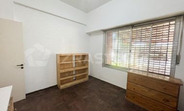 VENTA CASA MULTIFAMILIAR CON ENTRADAS INDEPENDIENTES, PATIO / PARQUE - VILLA ADELINA