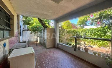 VENTA CASA MULTIFAMILIAR CON ENTRADAS INDEPENDIENTES, PATIO / PARQUE - VILLA ADELINA