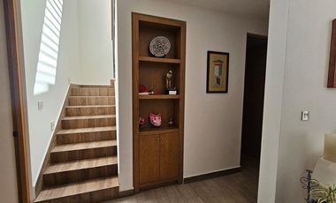 DEPARTAMENTO VENTA EN VISTA REAL, DE LUJO, 2 NIVELES 3 HABITACIONES