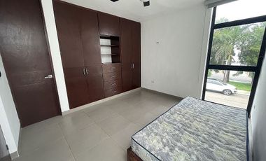 CASA EN RENTA SEMI AMUEBLADA CON PISCINA CERCA DE GRAN SANTA FE NORTE