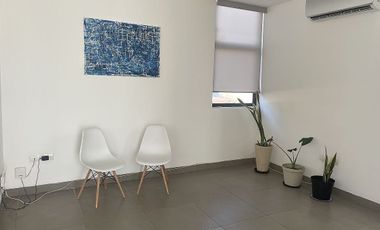 CASA EN RENTA SEMI AMUEBLADA CON PISCINA CERCA DE GRAN SANTA FE NORTE