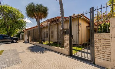 Casa en Venta en Villa Ballester - Cuatro ambientes