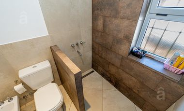 Casa en Venta en Villa Ballester - Cuatro ambientes