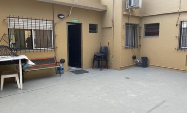 Venta Oficinas (160M²) en Ramos Mejía - Céntrico -  Excelente  Estado