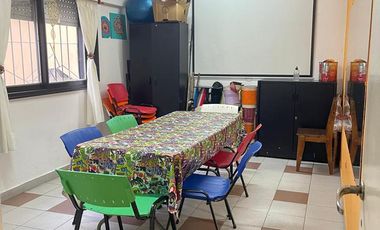 Venta Oficinas (160M²) en Ramos Mejía - Céntrico -  Excelente  Estado
