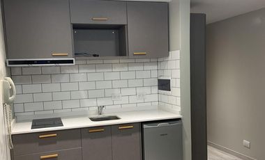 Monoambiente reciclado a estrenar en Retiro con baulera