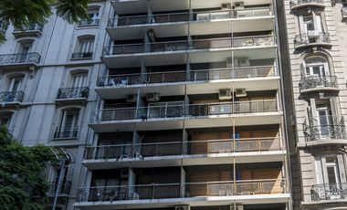 Monoambiente reciclado a estrenar en Retiro con baulera