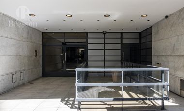 Monoambiente reciclado a estrenar en Retiro con baulera