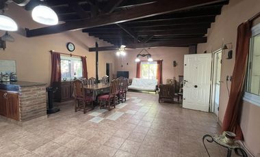 Casa Quinta de 4 amb. a la venta en Santa Anita