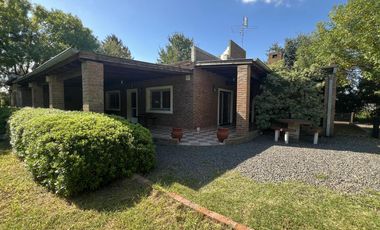 Casa Quinta de 4 amb. a la venta en Santa Anita