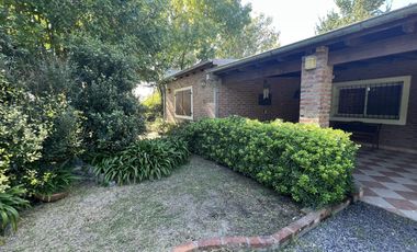 Casa Quinta de 4 amb. a la venta en Santa Anita