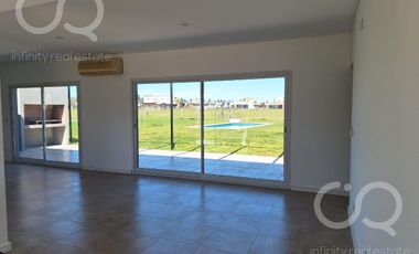 Venta Casa Área 1 San Sebastián Pilar Escobar