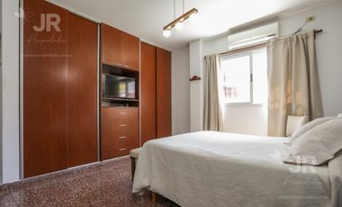 Casa 4 ambientes con parque en venta en Villa Adelina