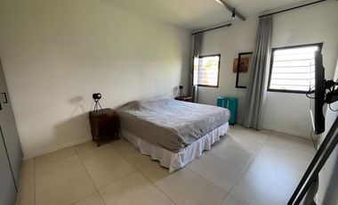 Venta casa de 2 dormitorios con 2 cocheras y pileta en EcoPueblo, Alvear