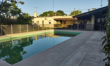 Casa en venta en Villa Lia en esquina