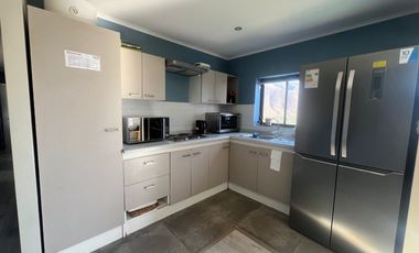 CASA EN ARRIENDO CONDOMINIO ALTOS DE OLMUE