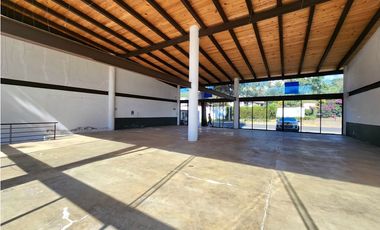 Local en renta en el centro de Avándaro Valle de Bravo