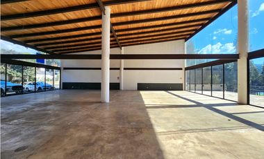 Local en renta en el centro de Avándaro Valle de Bravo