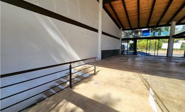 Local en renta en el centro de Avándaro Valle de Bravo