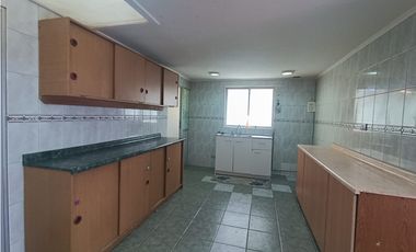 Arriendo Acogedora Casa en Troncos Viejos, Villa Alemana.