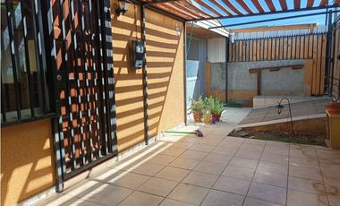 Arriendo Acogedora Casa en Troncos Viejos, Villa Alemana.