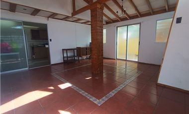Arriendo Acogedora Casa en Troncos Viejos, Villa Alemana.