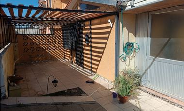 Arriendo Acogedora Casa en Troncos Viejos, Villa Alemana.