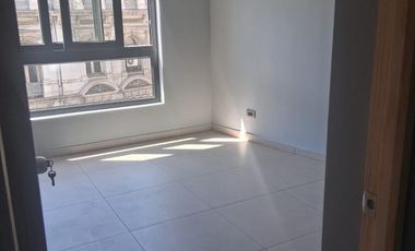 Vende depto 3D2B luminoso en pleno centro de Valparaiso