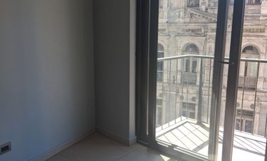 Vende depto 3D2B luminoso en pleno centro de Valparaiso